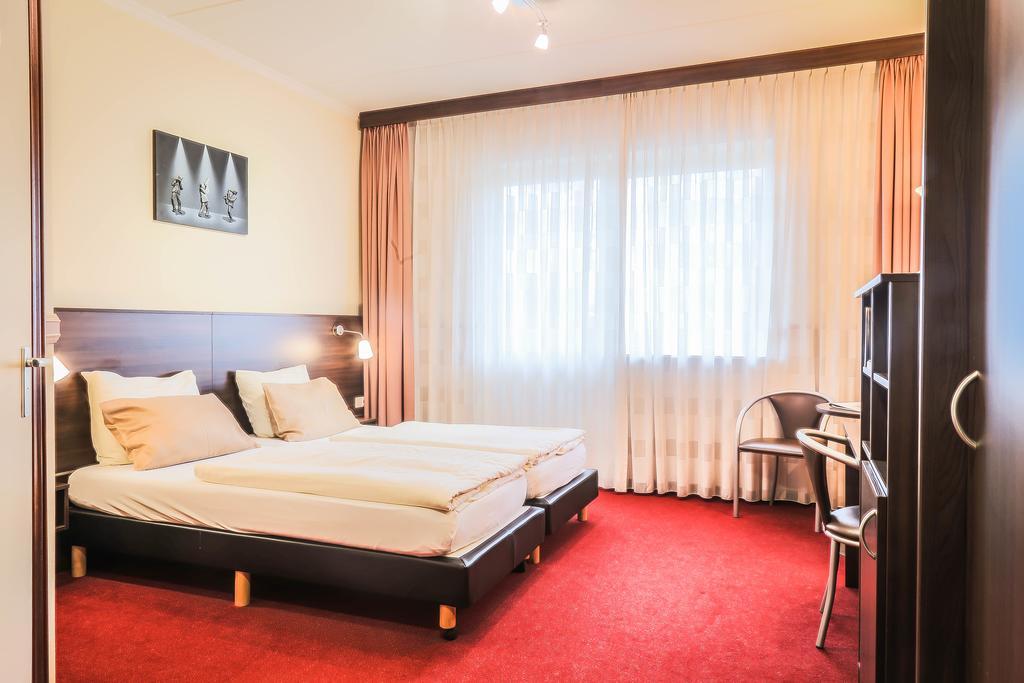 Deurningen Hotel Frans Op Den Bult מראה חיצוני תמונה